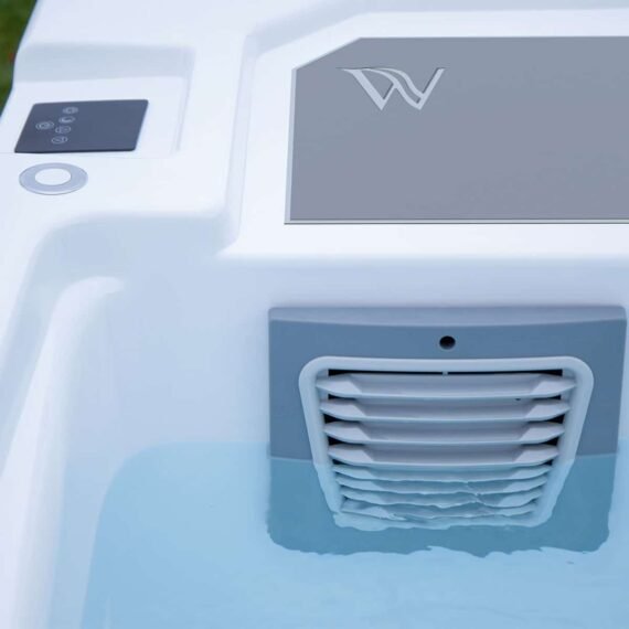 ICELAND cold tub